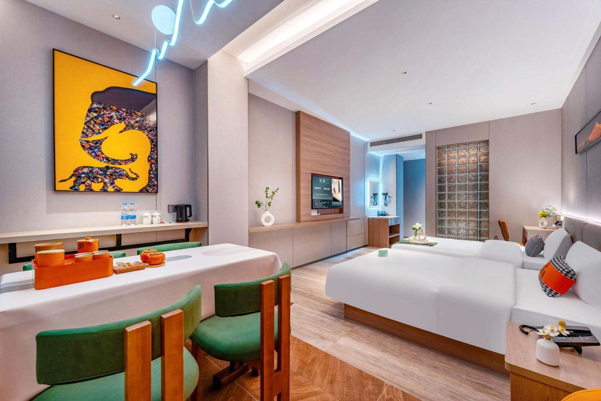 Henghe Selected S Design Hotel - Flagship Store Of Guangzhou Baiyun Railway Station International Convention Center--Reputation Preferred Dış mekan fotoğraf